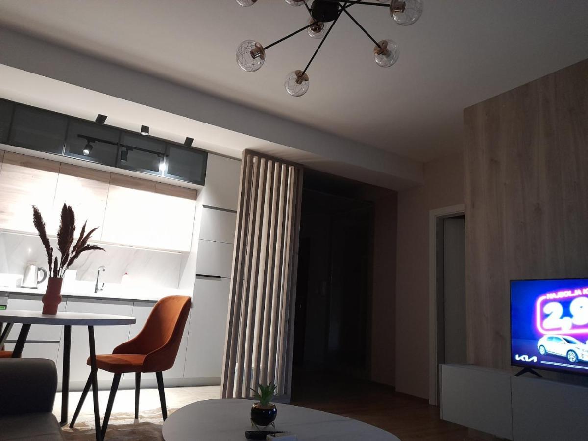 Centar Two Apartment Скопие Екстериор снимка