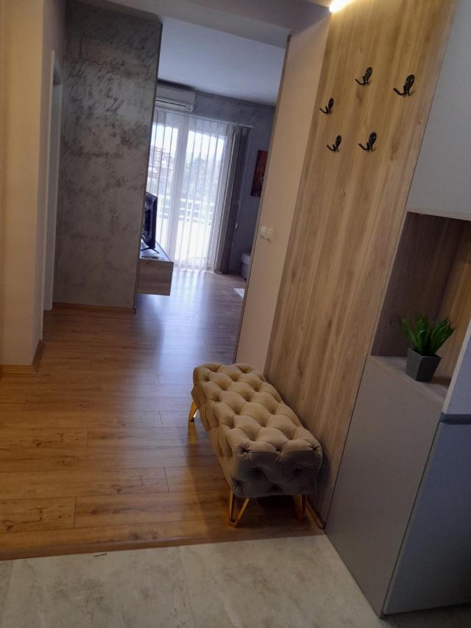 Centar Two Apartment Скопие Екстериор снимка