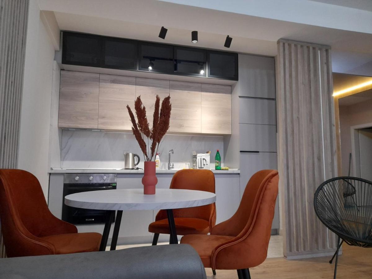 Centar Two Apartment Скопие Екстериор снимка