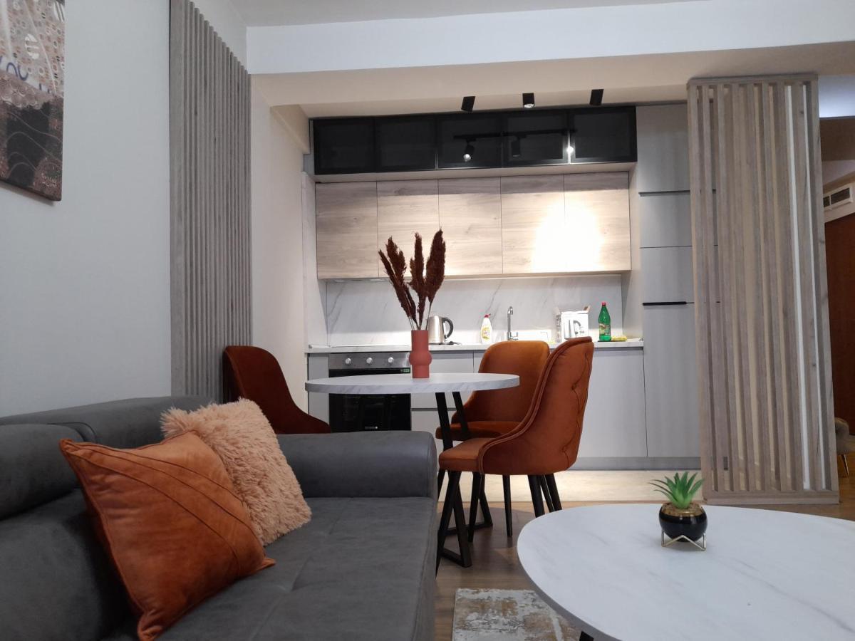 Centar Two Apartment Скопие Екстериор снимка